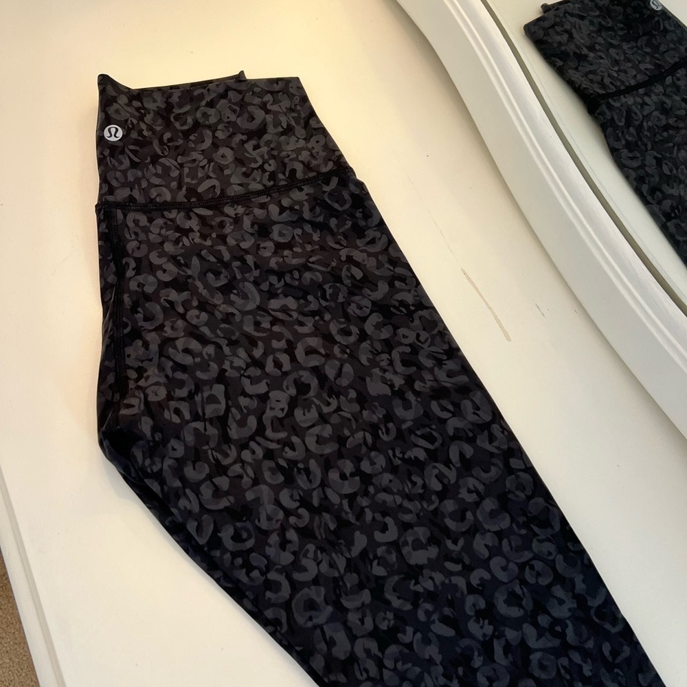 Lululemon 28” Wunder Under High-Rise Tight
